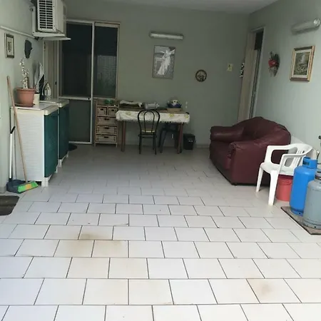 Gallipoli, Via Ungaretti 38 \ A